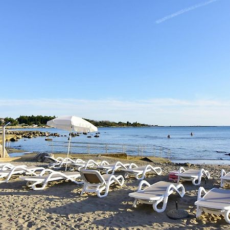 Apartments With A Parking Space Zambratija, Umag - 7059 Екстериор снимка