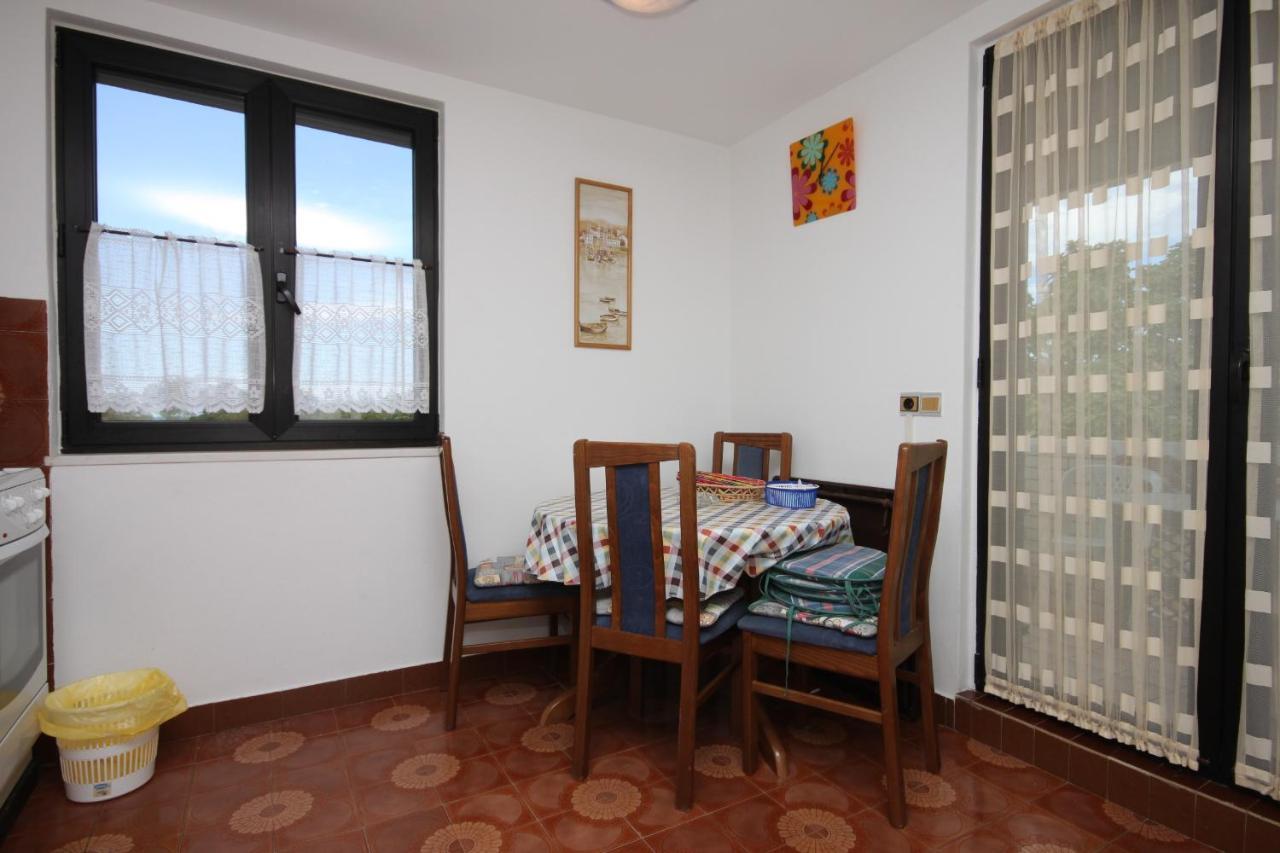 Apartments With A Parking Space Zambratija, Umag - 7059 Екстериор снимка